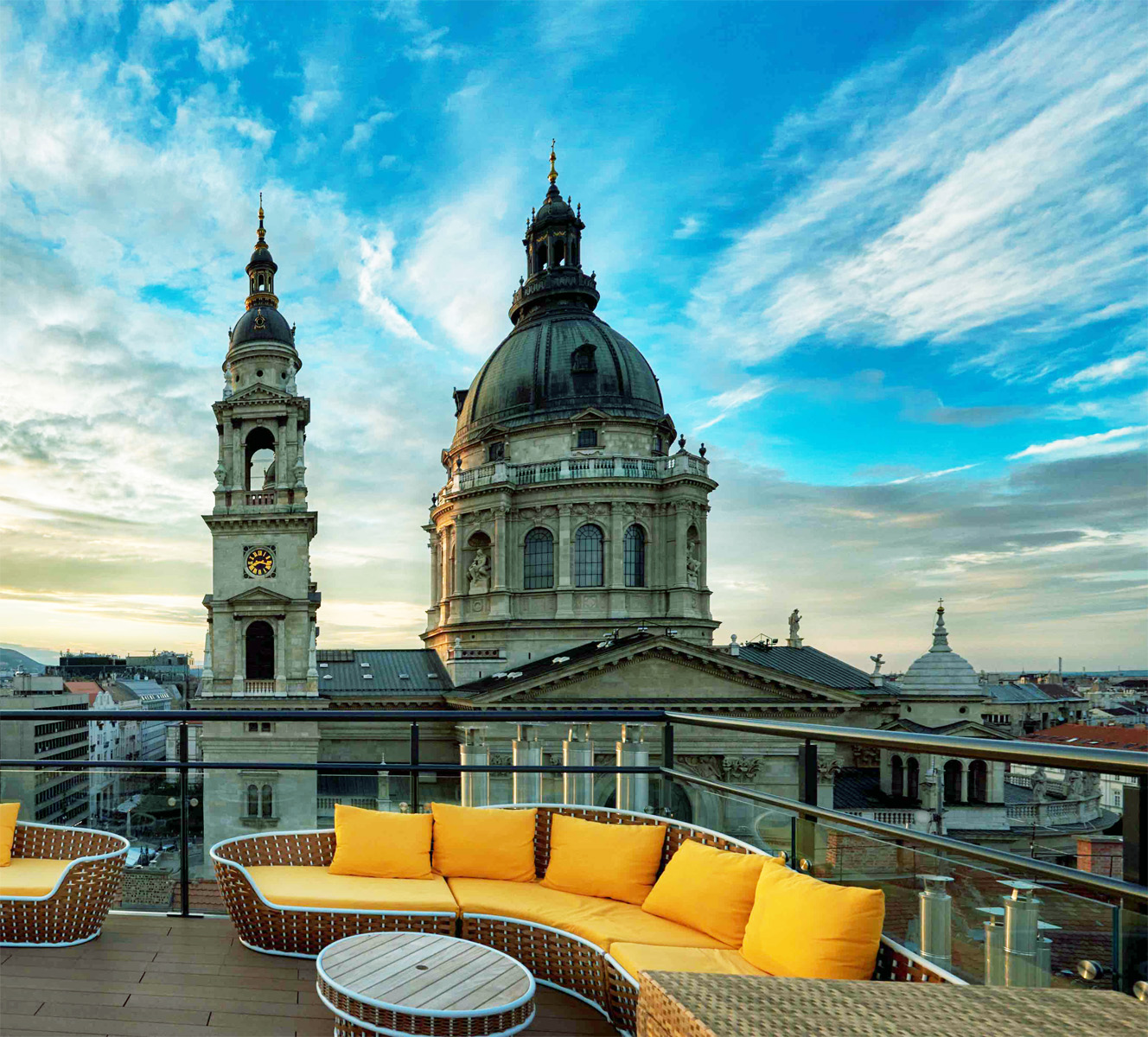 High Note Skybar Budapest - tetőterasz nappal